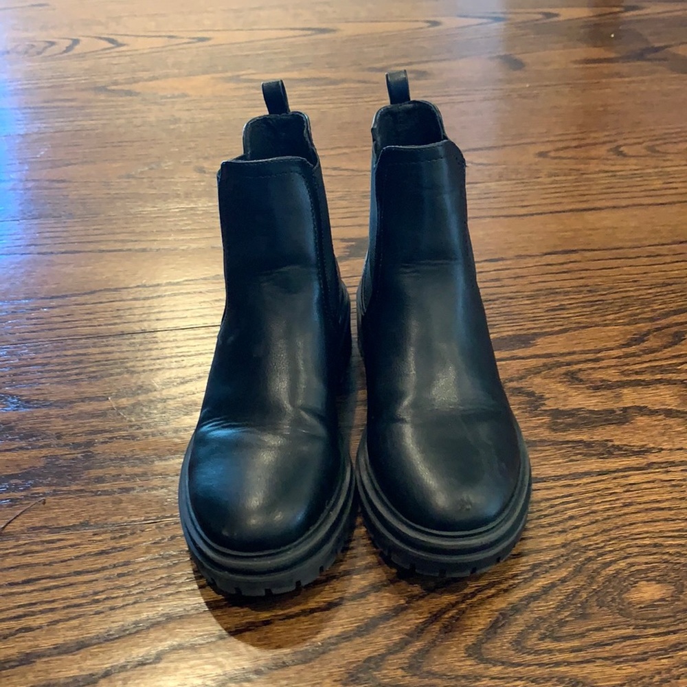 👢NINE WEST Women’s 5.5 Black Boot